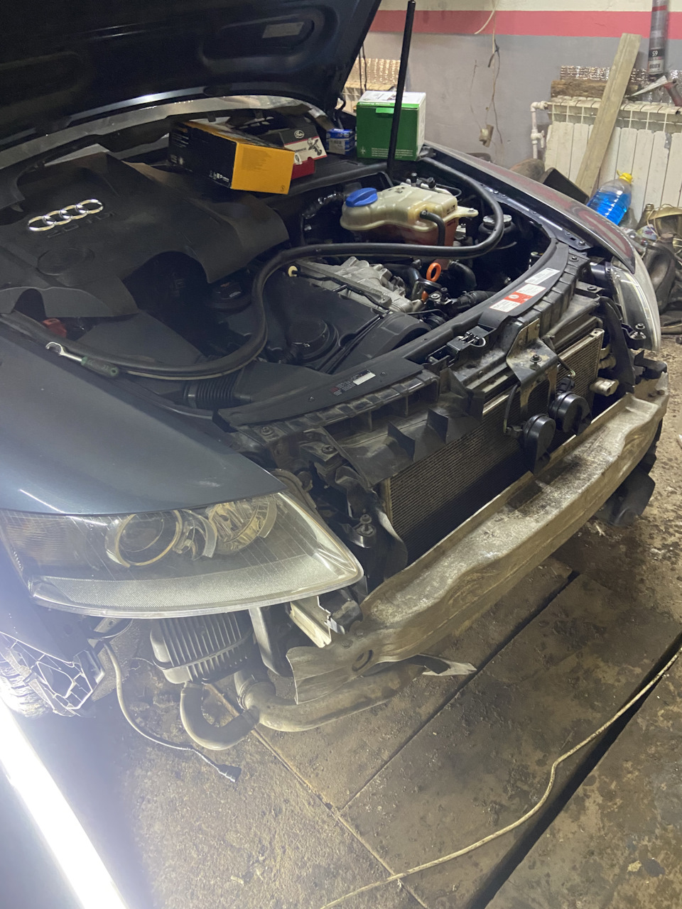 Замена ремня грм, помпы и термостата — Audi A6 (C6), 2 л, 2006 года ...