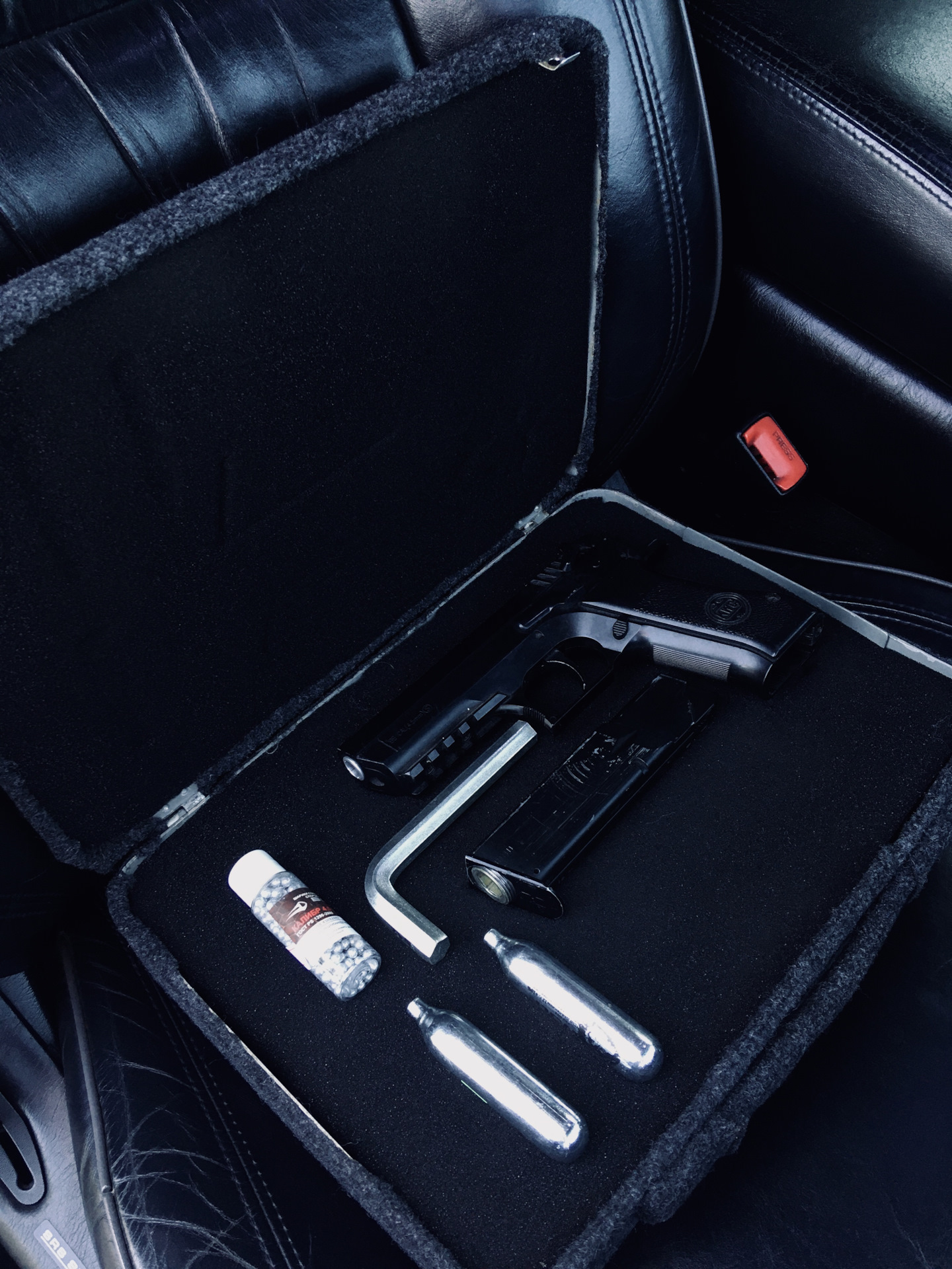 Чемодан агента 007 — Lexus GS (JZS160), 3 л, 1998 года | аксессуары ...