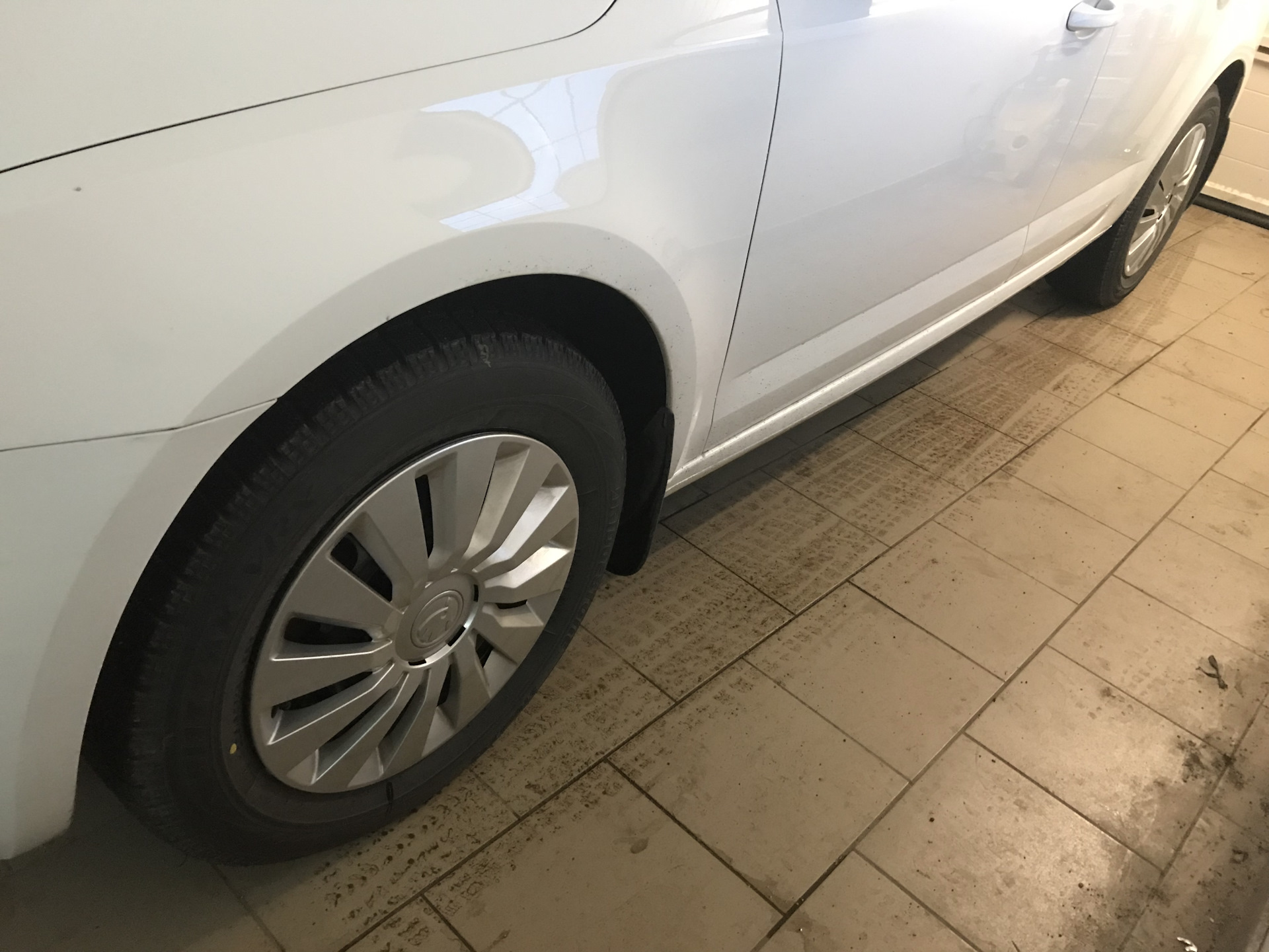 Бриджи VRX — Skoda Octavia A7 Mk3, 1,4 л, 2018 года | шины | DRIVE2