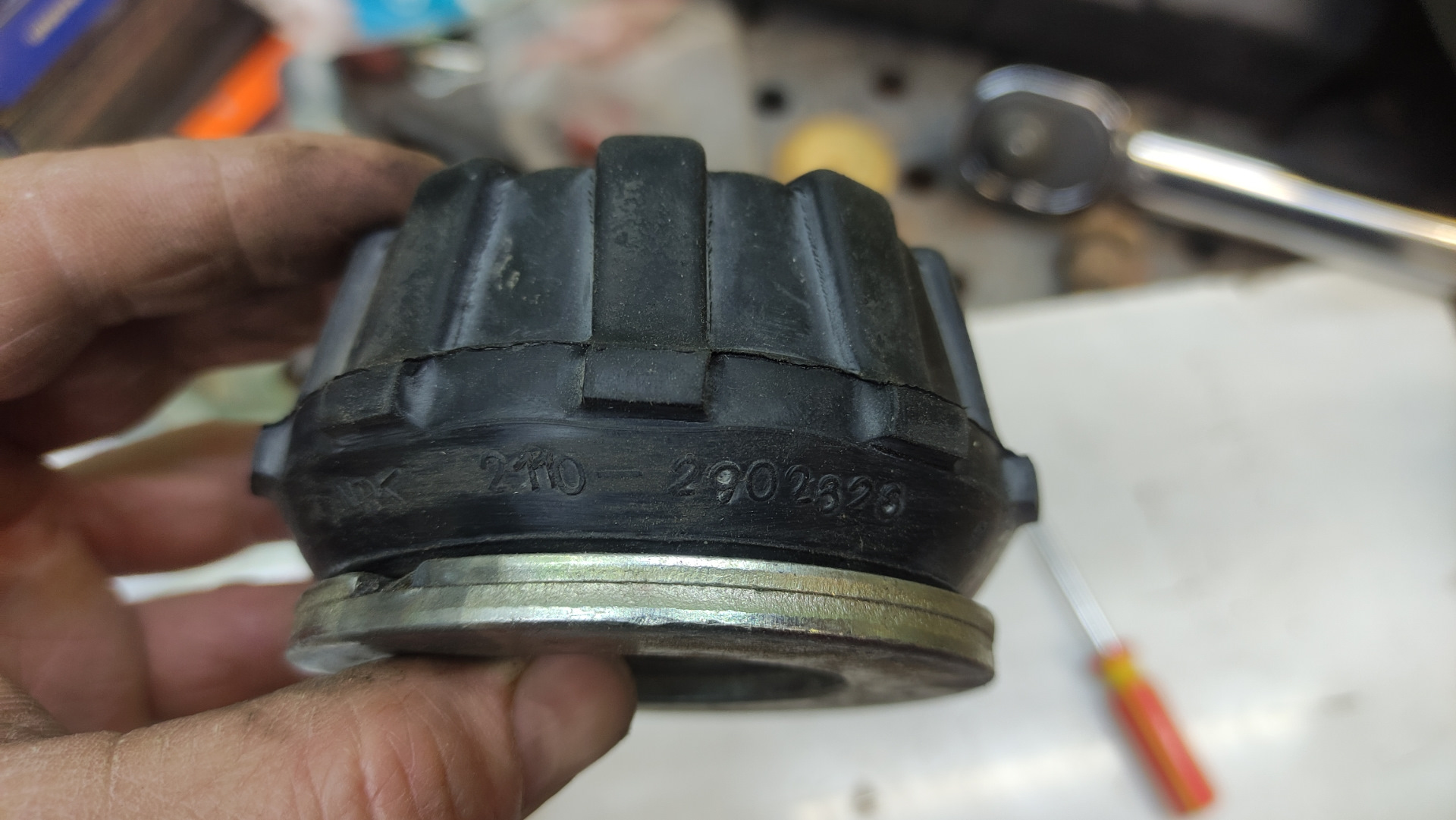 Устройство опорного подшипника 2112. — Lada 21124, 1,6 л, 2005 года ...