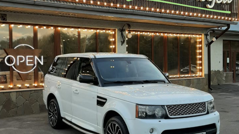 Range Rover Sport белый 2014 г выпуска