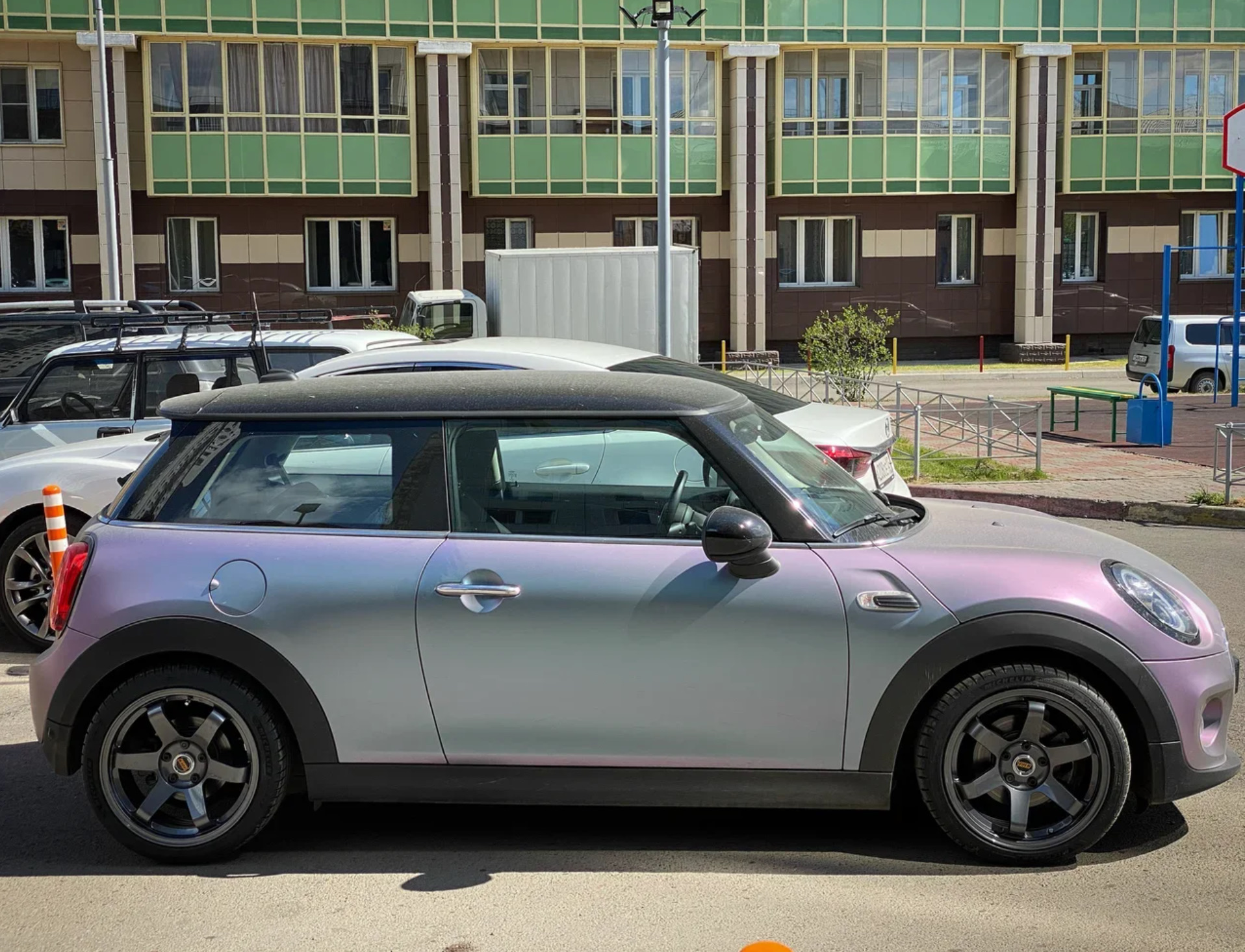 Mini f56