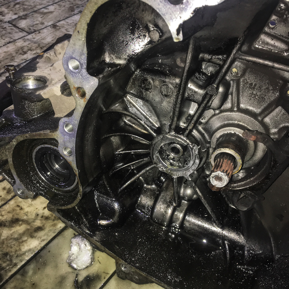 Причины знать даже не хочу — Nissan Almera II (N16)