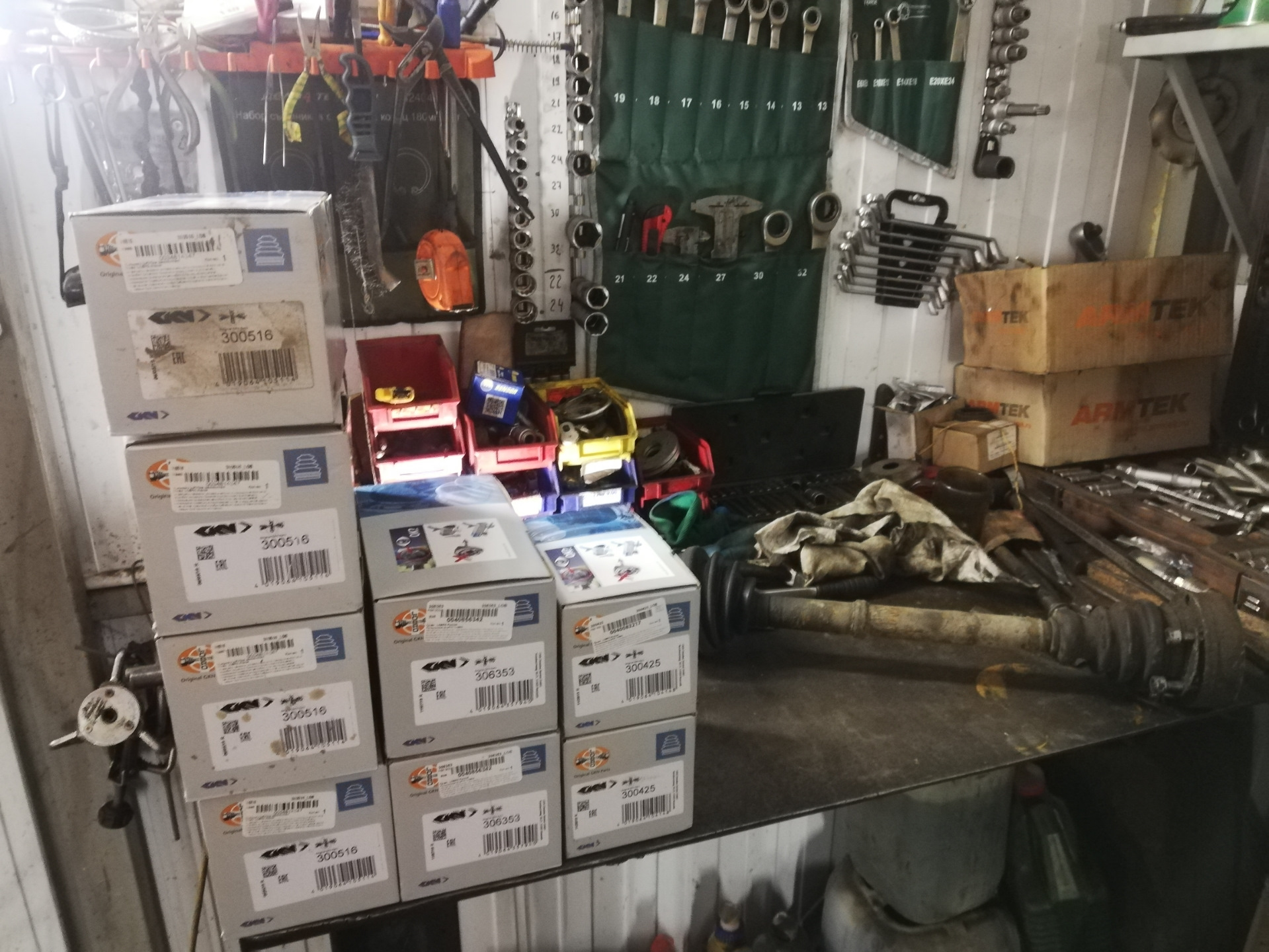 Замена пыльников ШРУСов — Audi S2 (B3), 2,2 л, 1993 года | поломка | DRIVE2