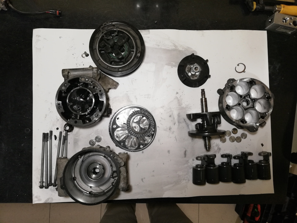 Разбор компрессора кондиционера, ТРВ капана, радиатора — Renault Grand ...