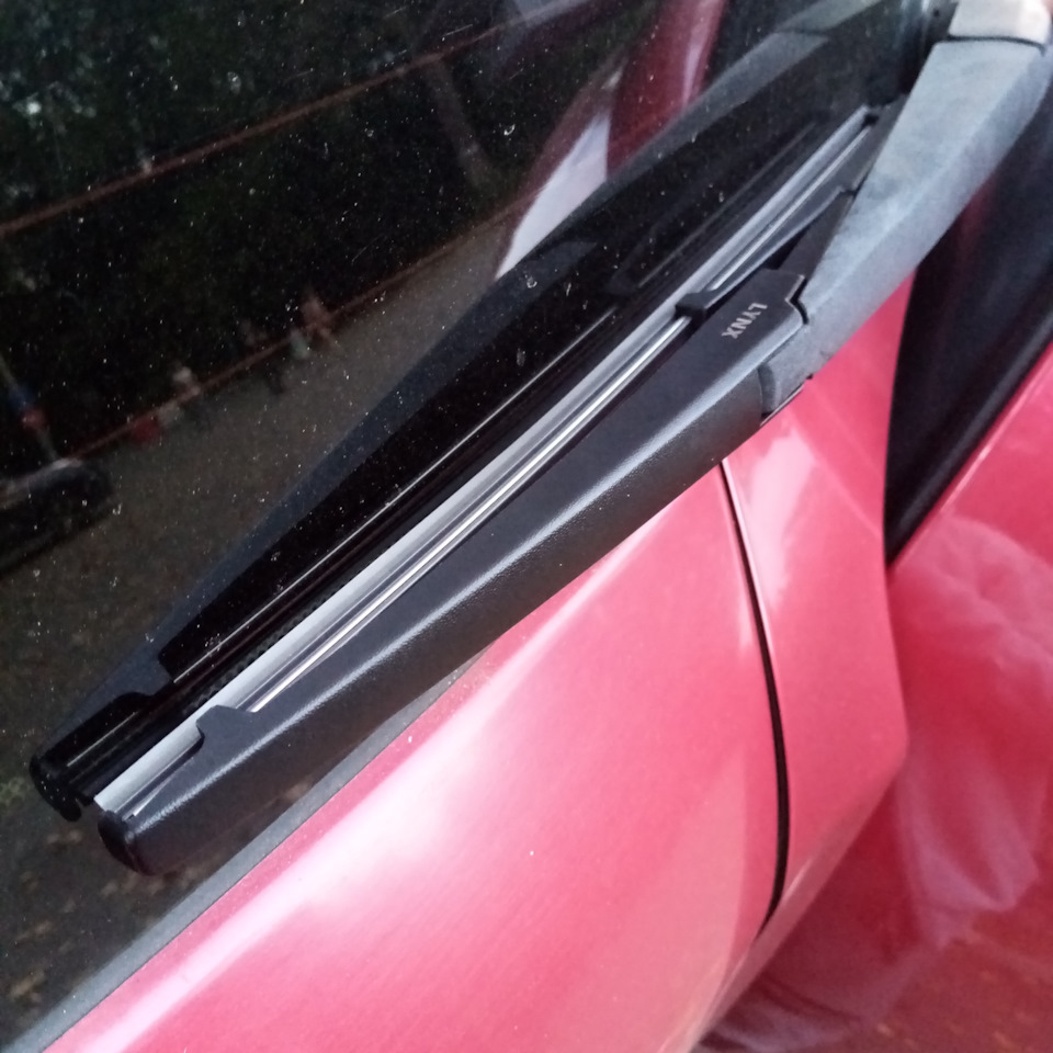 #13 Задний дворник — Toyota RAV4 (III), 2 л., 2008 года | аксессуары ...