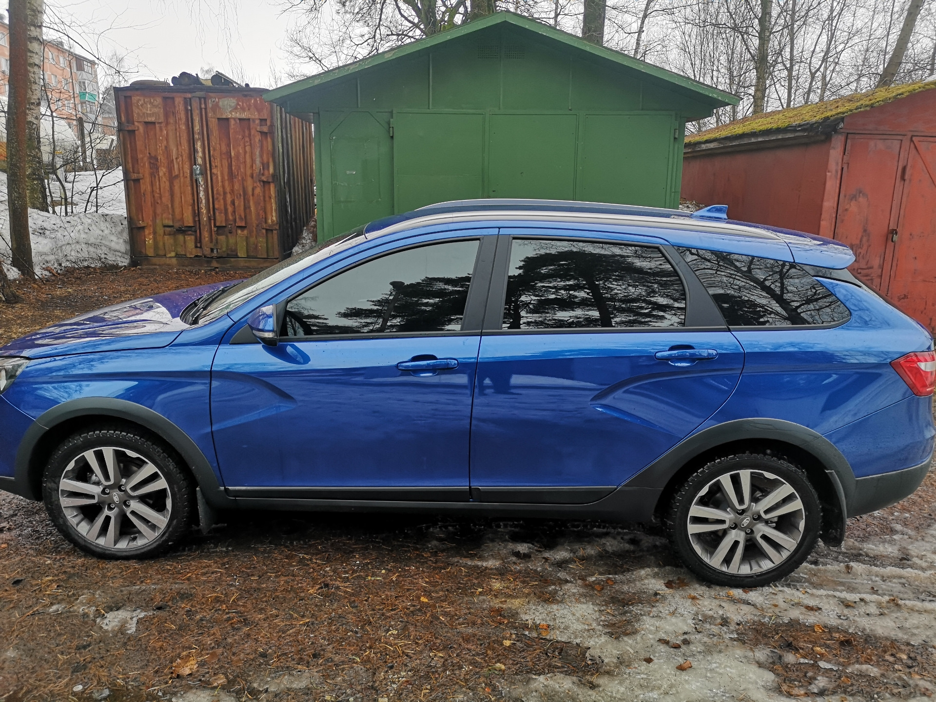 Тонировка — Lada Vesta SW Cross, 1,6 л, 2021 года | тюнинг | DRIVE2