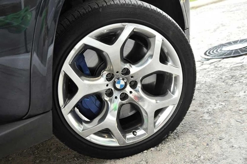 Style 214, r20 — BMW X5 (E53)