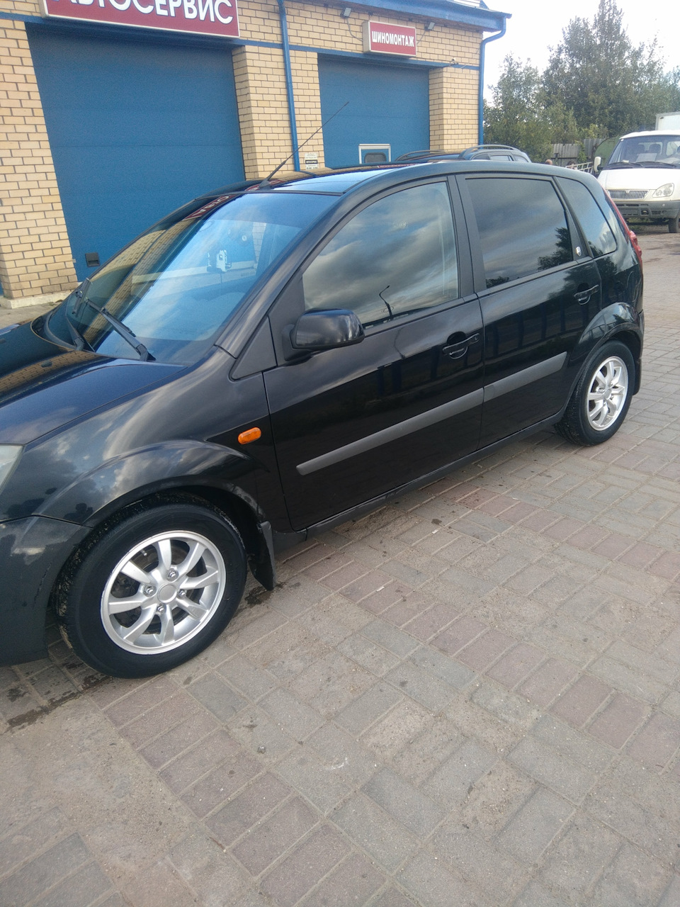 Фото в бортжурнале Ford Fiesta (Mk V)