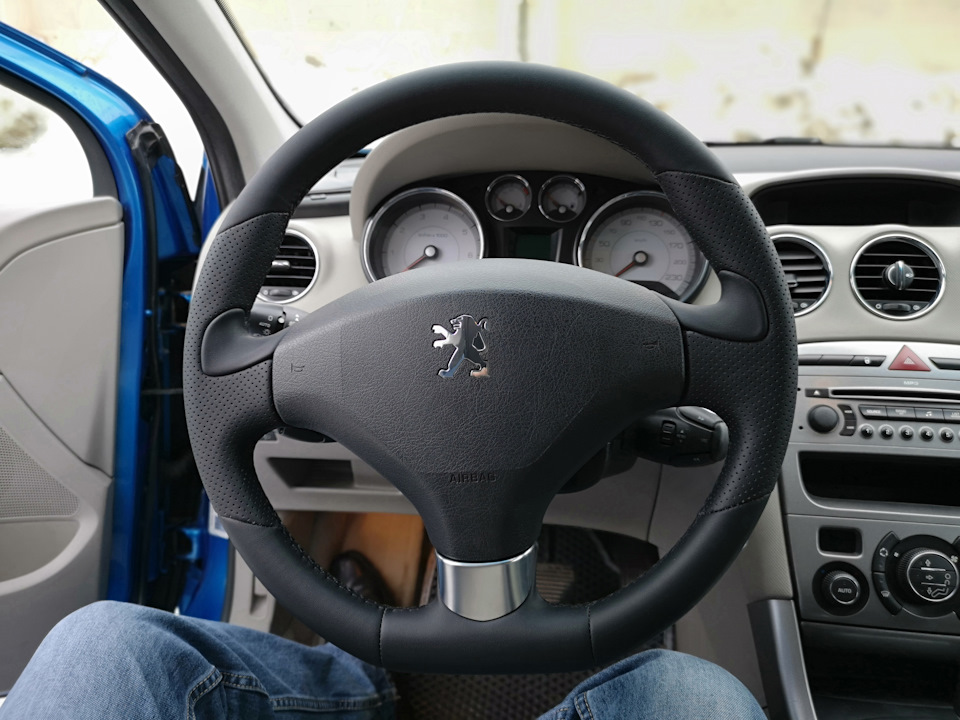 Как снять руль пежо 308 Замена облезлого руля =) - Peugeot 308 (1G), 1,6 л, 2008 года тюнинг DRIVE2