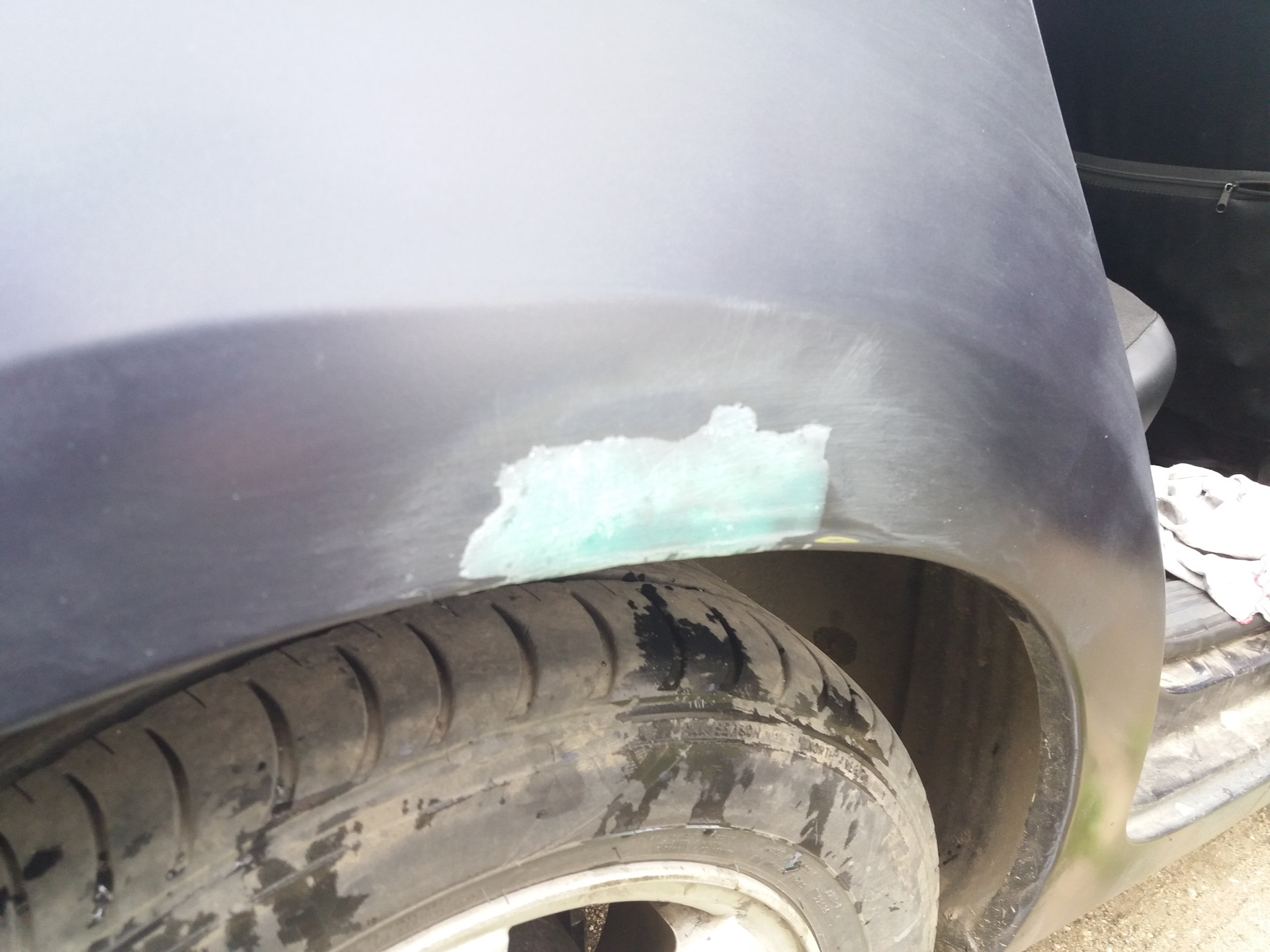 Ржавый солярис. Автомобили горячей оцинковки. Хендай солярис 2017 детали кузова. Солярис оцинкованный кузов или нет. Солярис ржавеет.