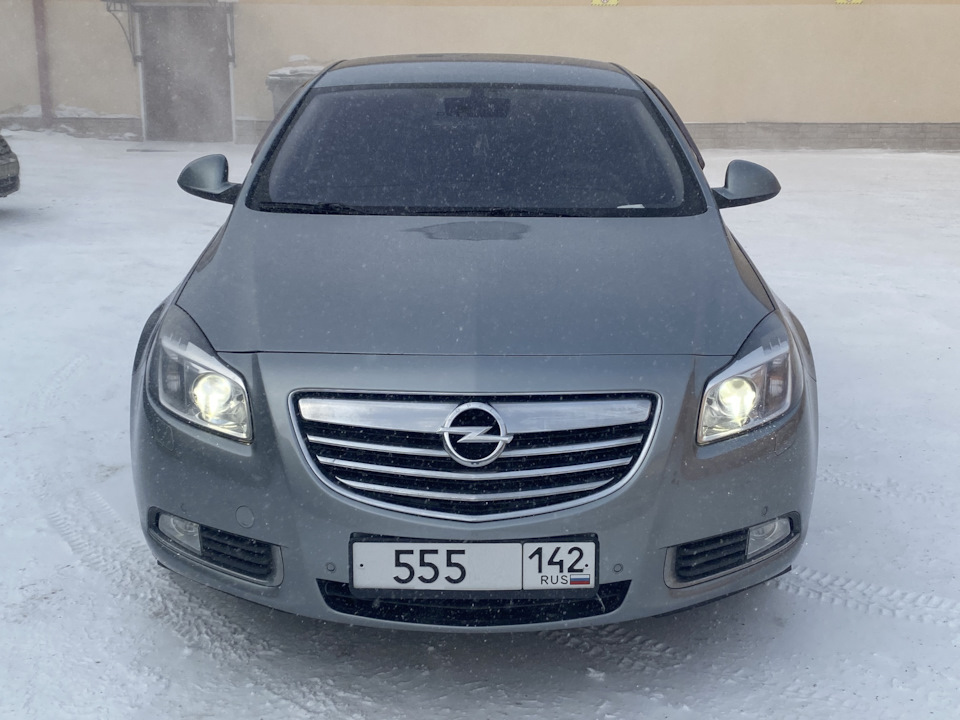 Opel Insignia 2011 Turbo 2 0