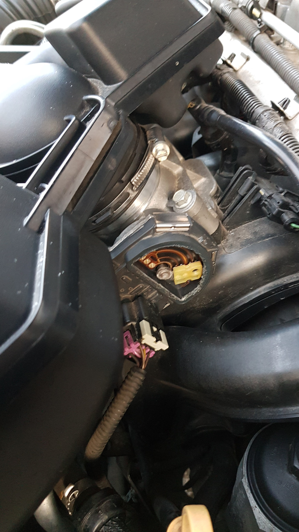 Троит мотор на холостых и малых оборотах, комп. пишет "Малая мощность ...