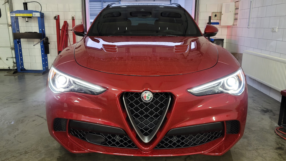 Alfa Romeo Stelvio Quadrifoglio Drive2