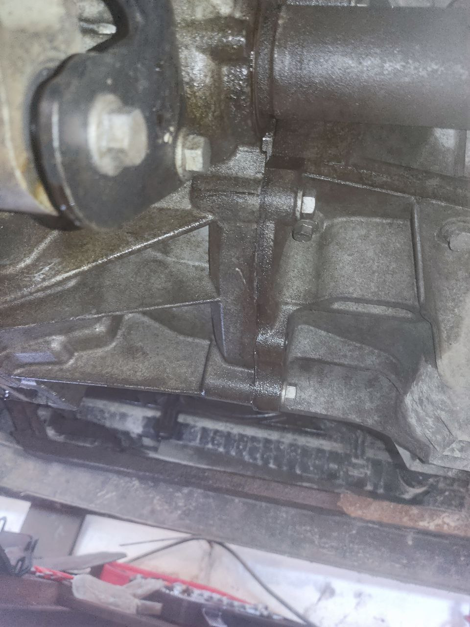 Вот всё, блин, течёт! — Ford Fiesta (Mk VI)