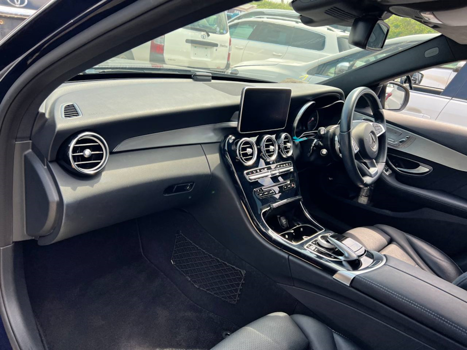 Фото в бортжурнале Mercedes-Benz C-Class (W205)