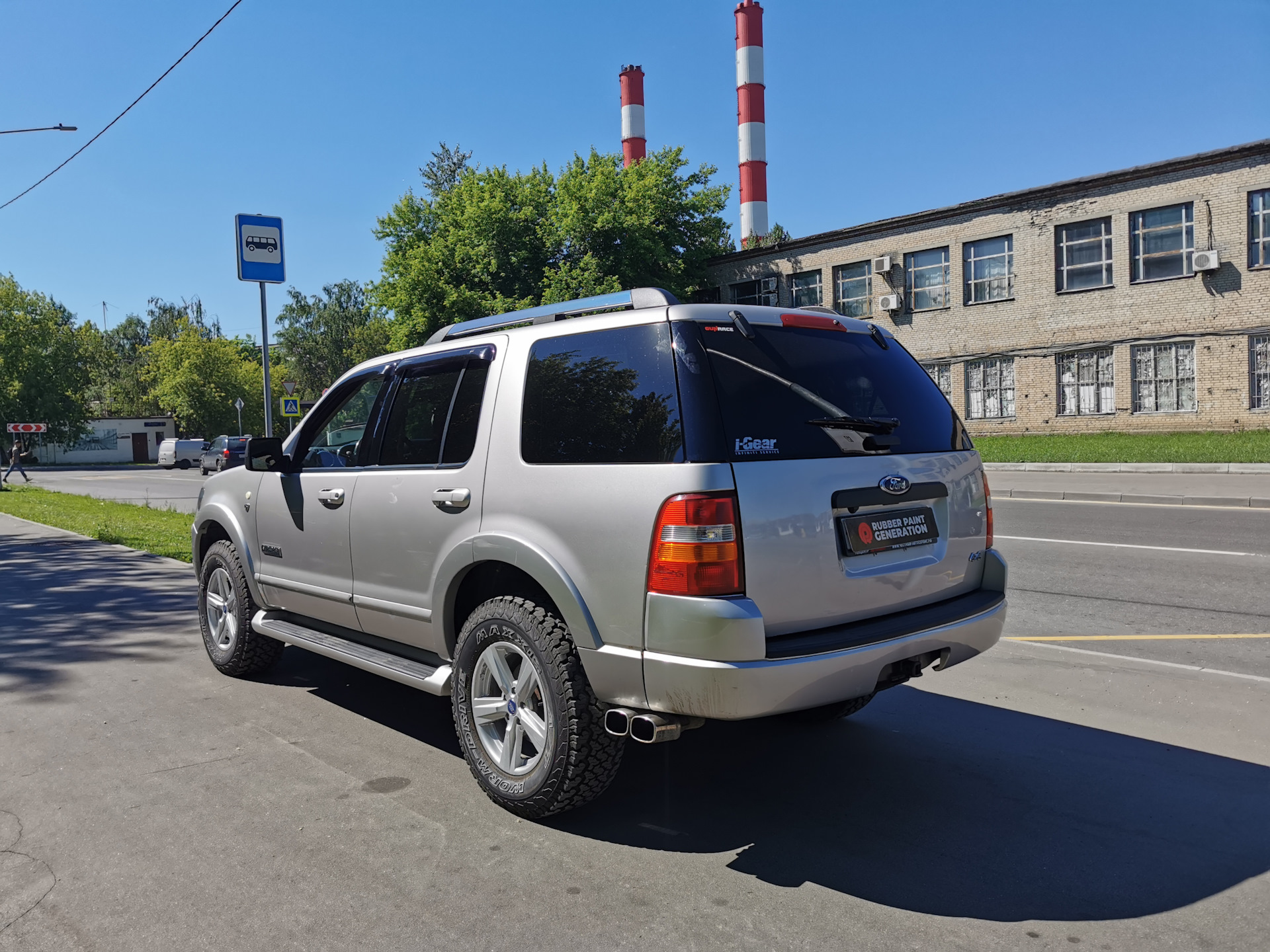 Ford Explorer 2009 с прицепом