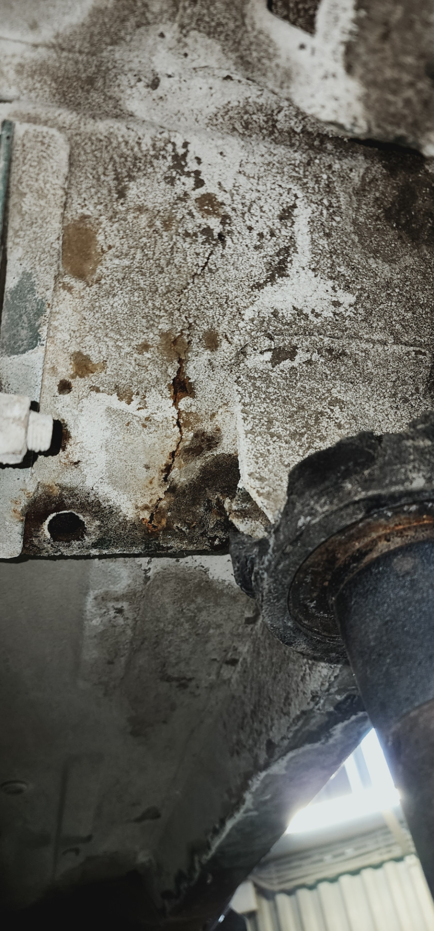 Площадки длинных реактивных тяг Нива 21214 — Lada 4x4 3D, 1,7 л, 2013 ...