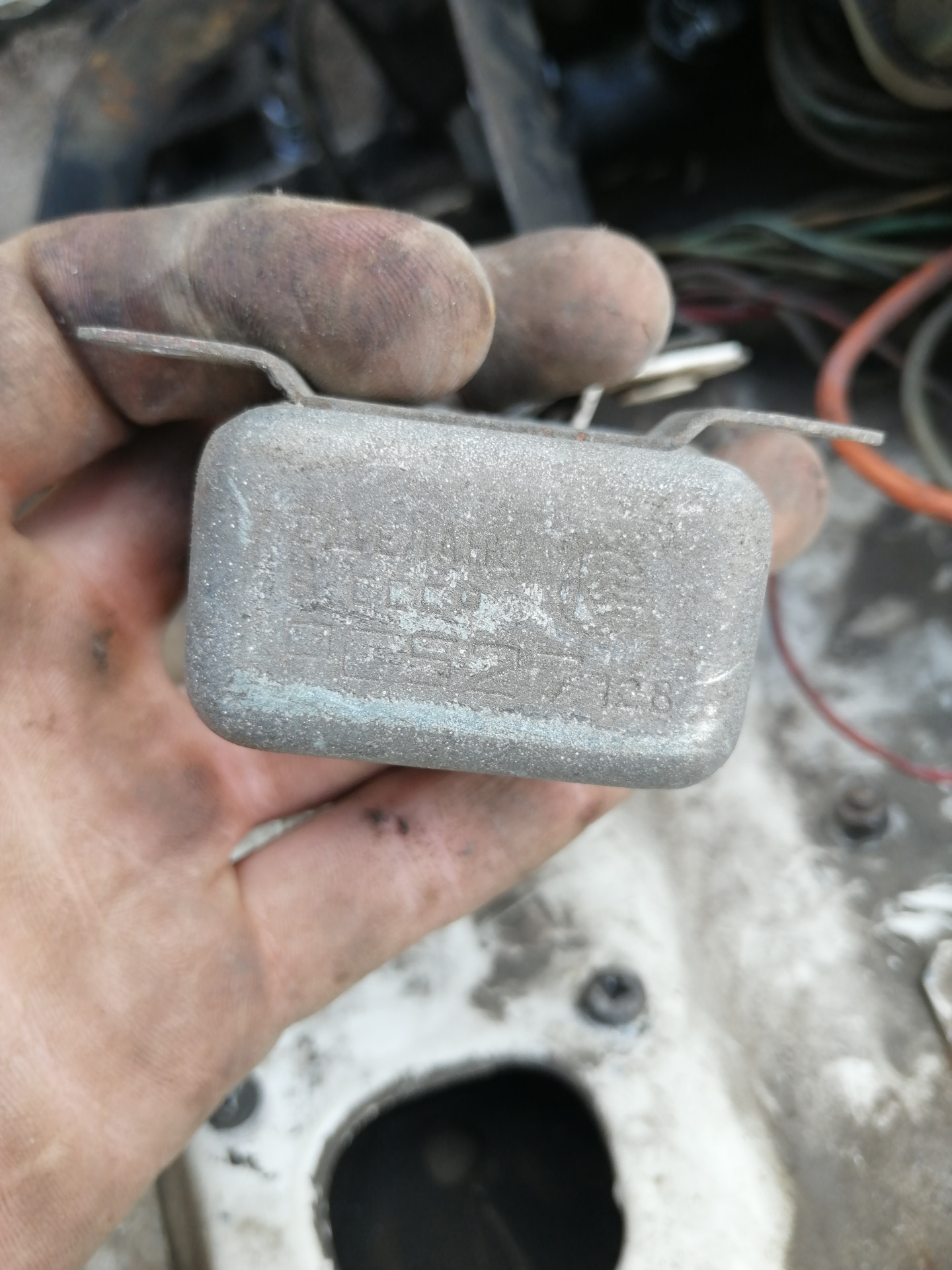 Все рэле с подключенными проводами ВАЗ 2106 — Lada 21063, 1,6 л, 1990 ...