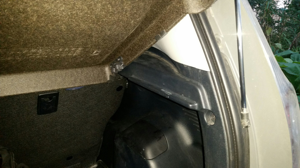 Полка в багажник — Toyota Aqua, 1,5 л, 2012 года | аксессуары | DRIVE2