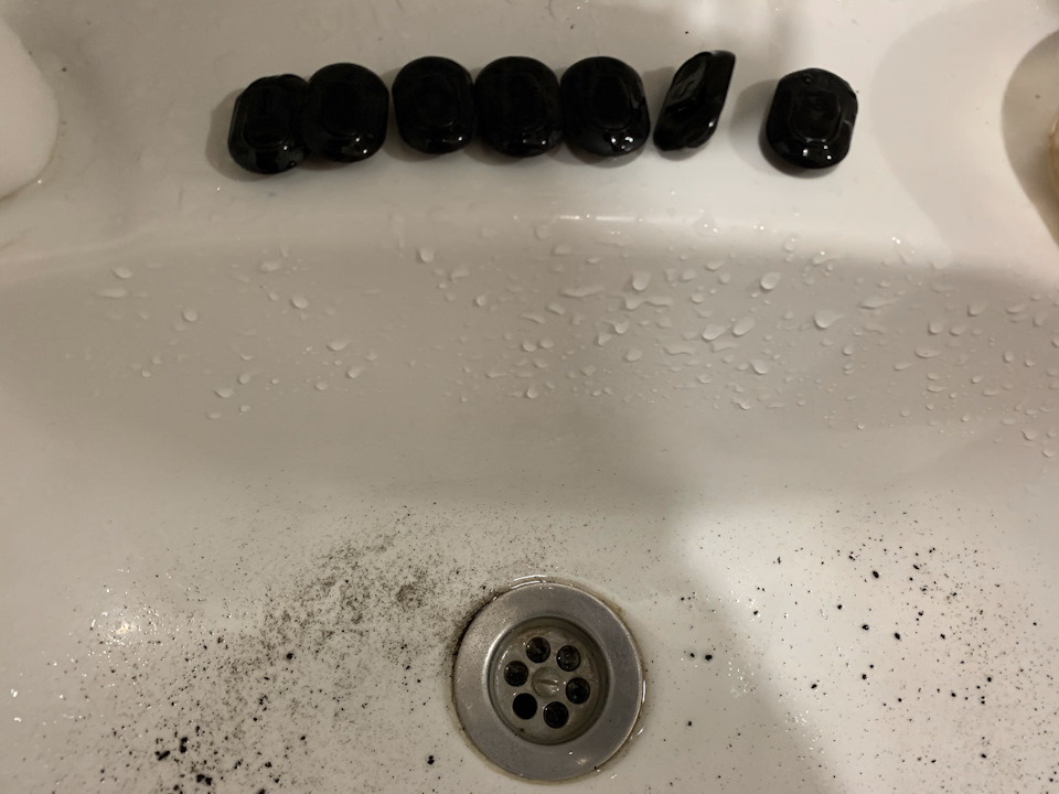 48. Гранта тоннель, облицовка ручника с USB, новые порожки. — Lada ...