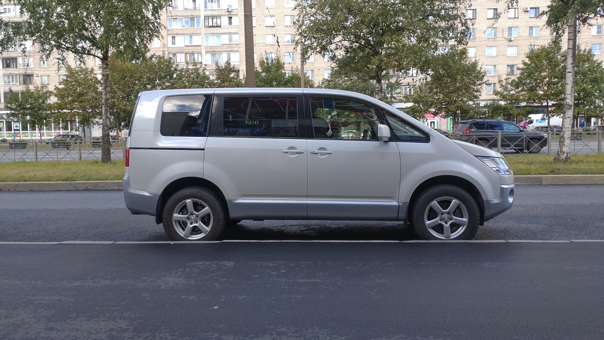 Mitsubishi Delica D:5 2.3 дизельный 2014 | 2.3 D Power Package на DRIVE2