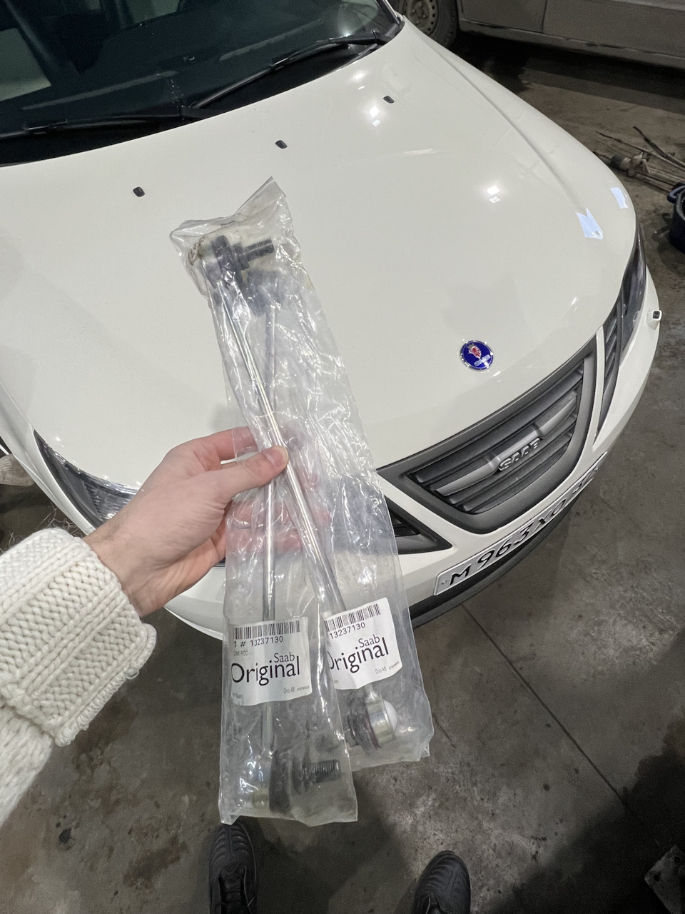 А здесь, на пробеге ~168k пришлось поменять стойки стаба. Стояли ещё родные с завода, поставил такие же. Лежали в запасе года 4 — Saab 9-3 (2G)