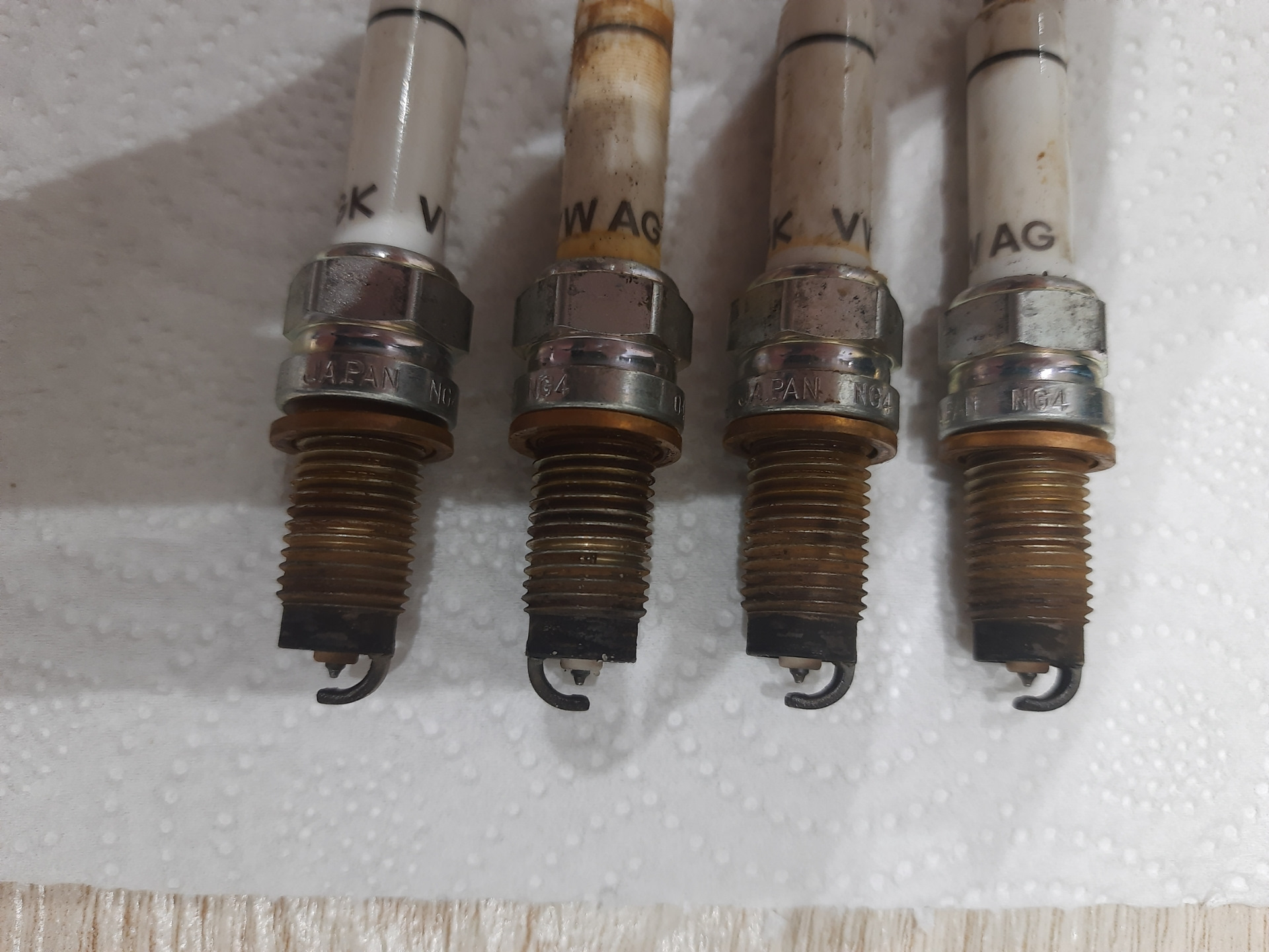 Замена свечей и стоек — Volkswagen Polo Sedan, 1,4 л, 2018 года | визит ...