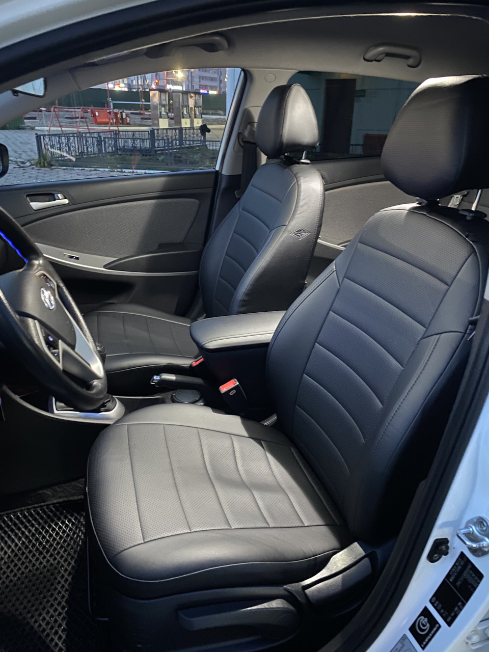 Чехлы-Автопилот — Hyundai Solaris Hatchback, 1,4 л, 2014 года ...