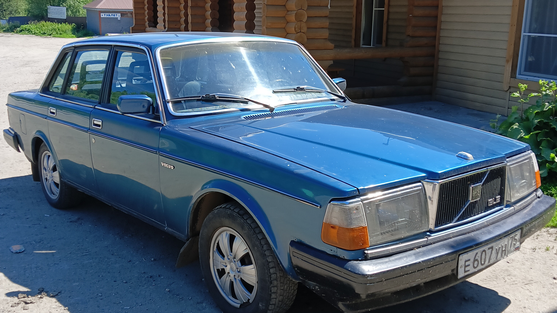 Volvo 240 2.3 бензиновый 1985 | Синяя GLE на DRIVE2