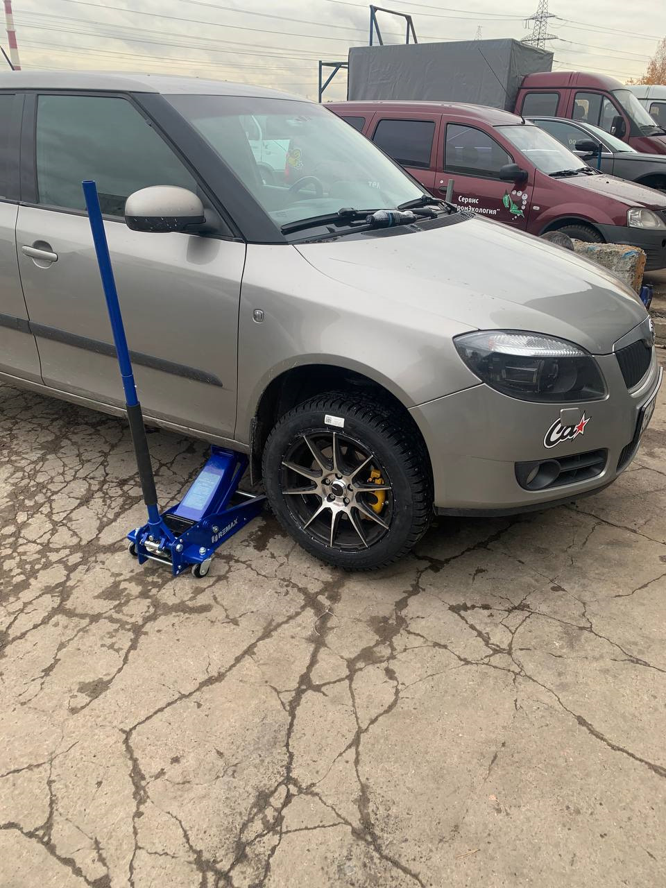 Зимняя резина 205/55 R16 — Skoda Fabia Mk2, 1,6 л, 2010 года | шины | DRIVE2