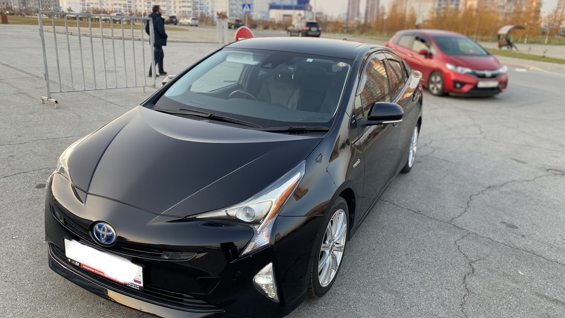 Toyota Prius (50) 1.8 гибридный 2017 | Black Premium на DRIVE2