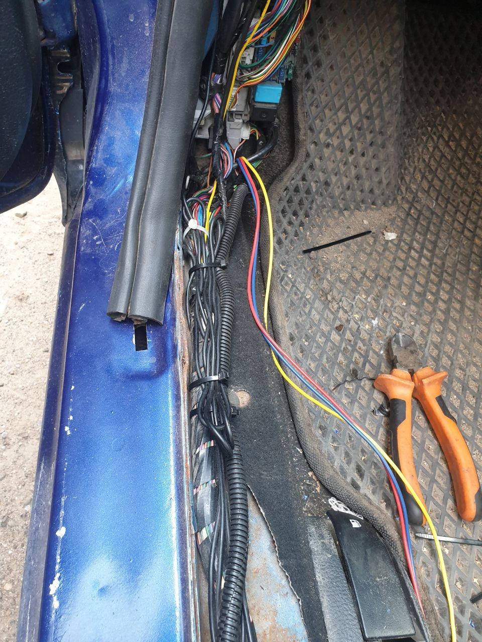 2 — Mazda 6 (1G) GG