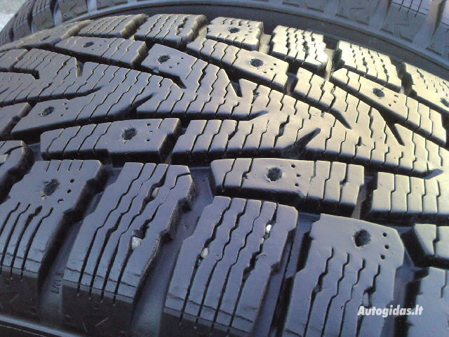 Nokian Hakkapeliitta 7 175 70 R13