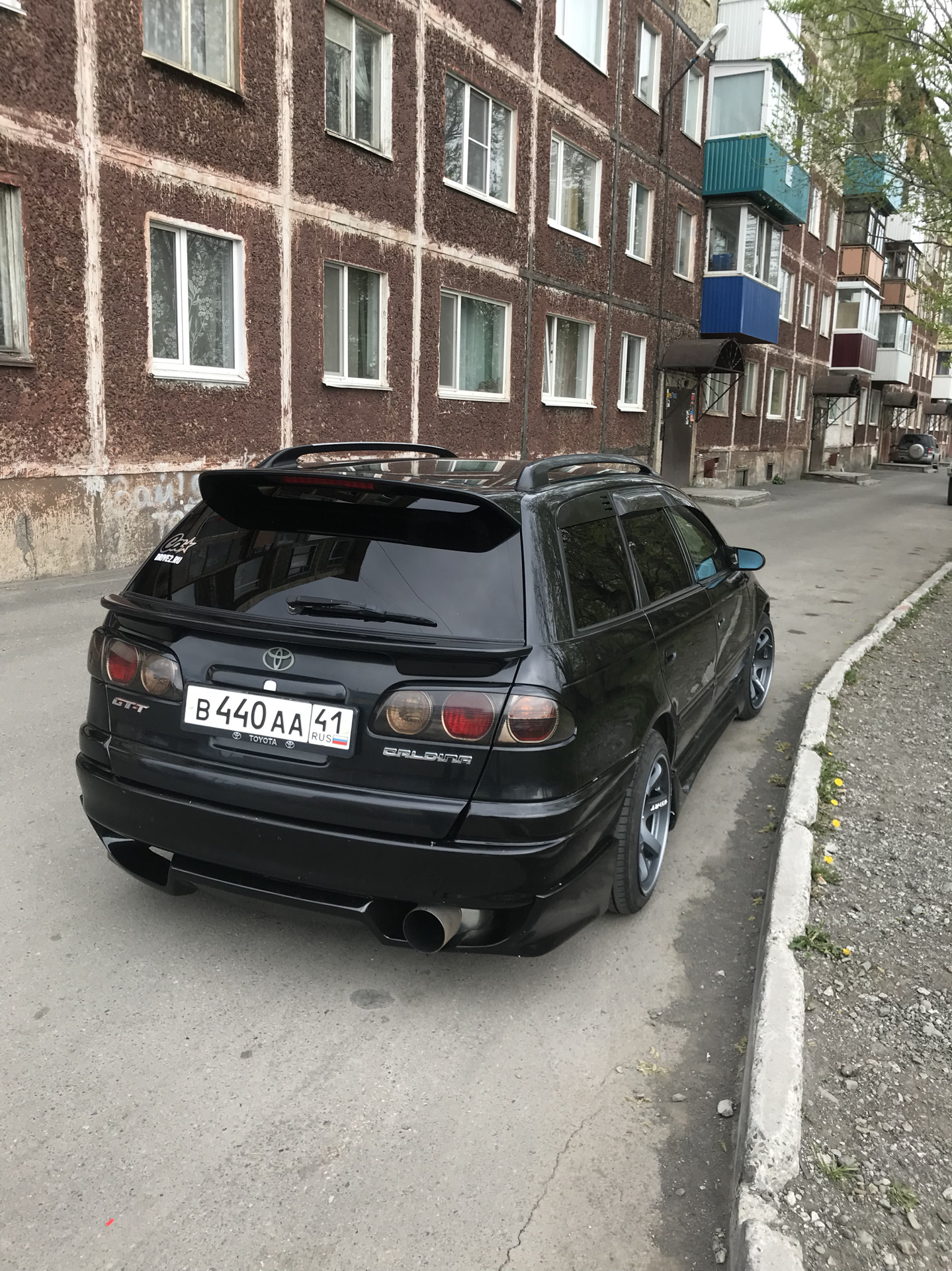 Фото Тойота Калдина 215