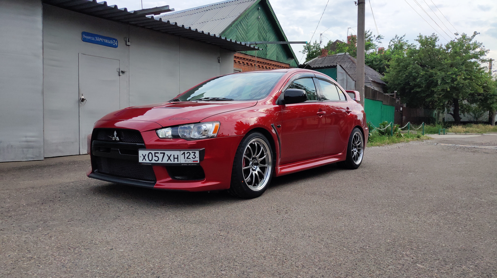 Коды лансер 10. CR Kiwami Lancer 10. Mitsubishi Lancer x cr2p. Лансер 10 на work emotion. CR Kiwami r17 Lancer x.