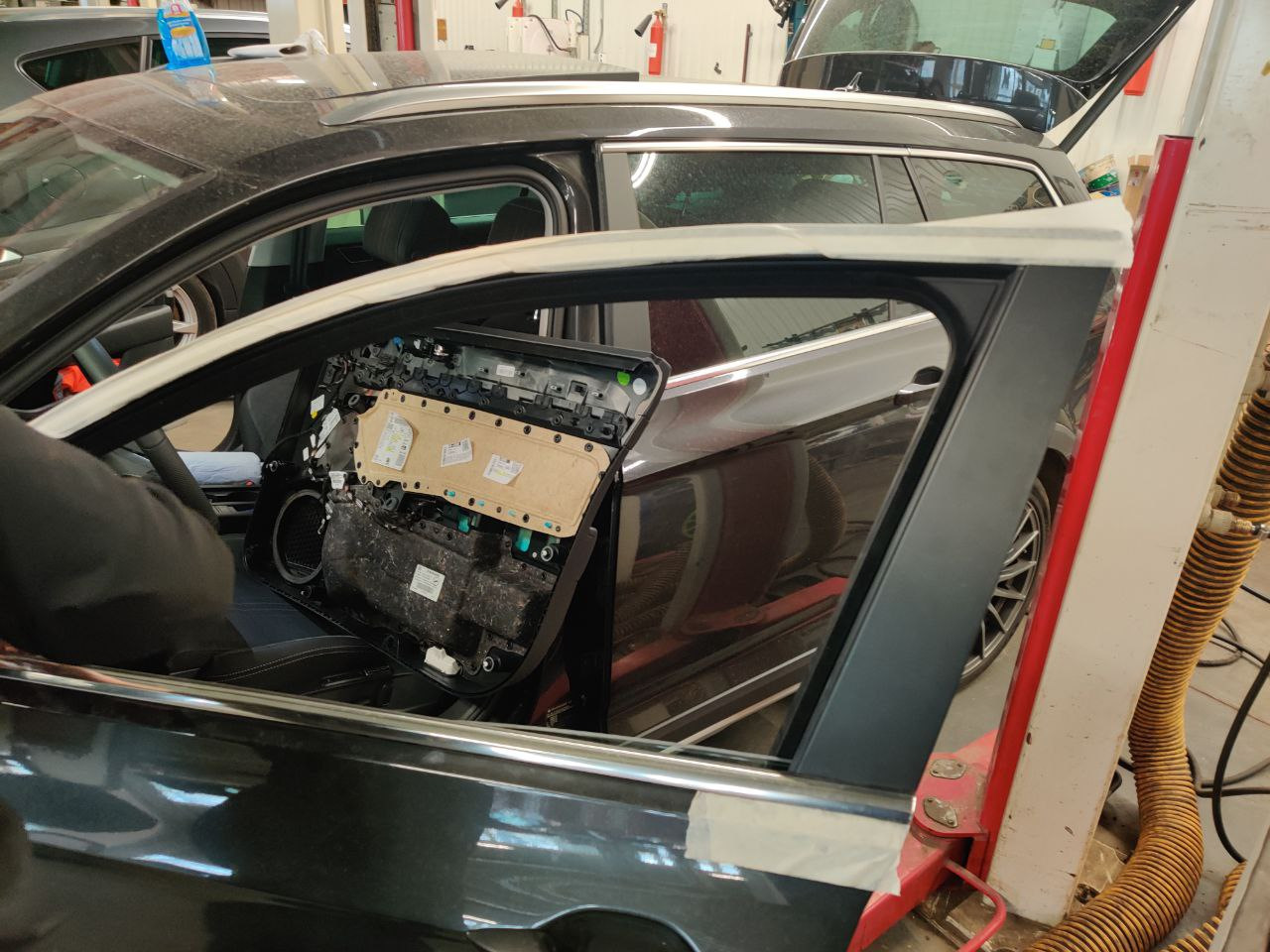 Установка двойных стекол — Volkswagen Passat Alltrack (B8), 2 л, 2021 ...