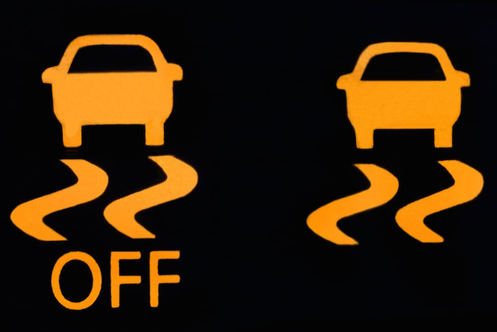 Как выглядит значок esp TCS OFF. Дроссель. Замена лампочек. - Ford Escape (2G), 2,5 л, 2011 года своими 