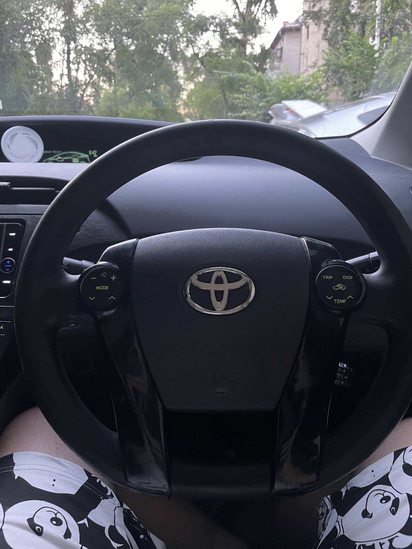 Приус 30 trip I disp или почему не работают кнопки на руле — Toyota Prius  (30), 1,8 л, 2009 года | электроника | DRIVE2