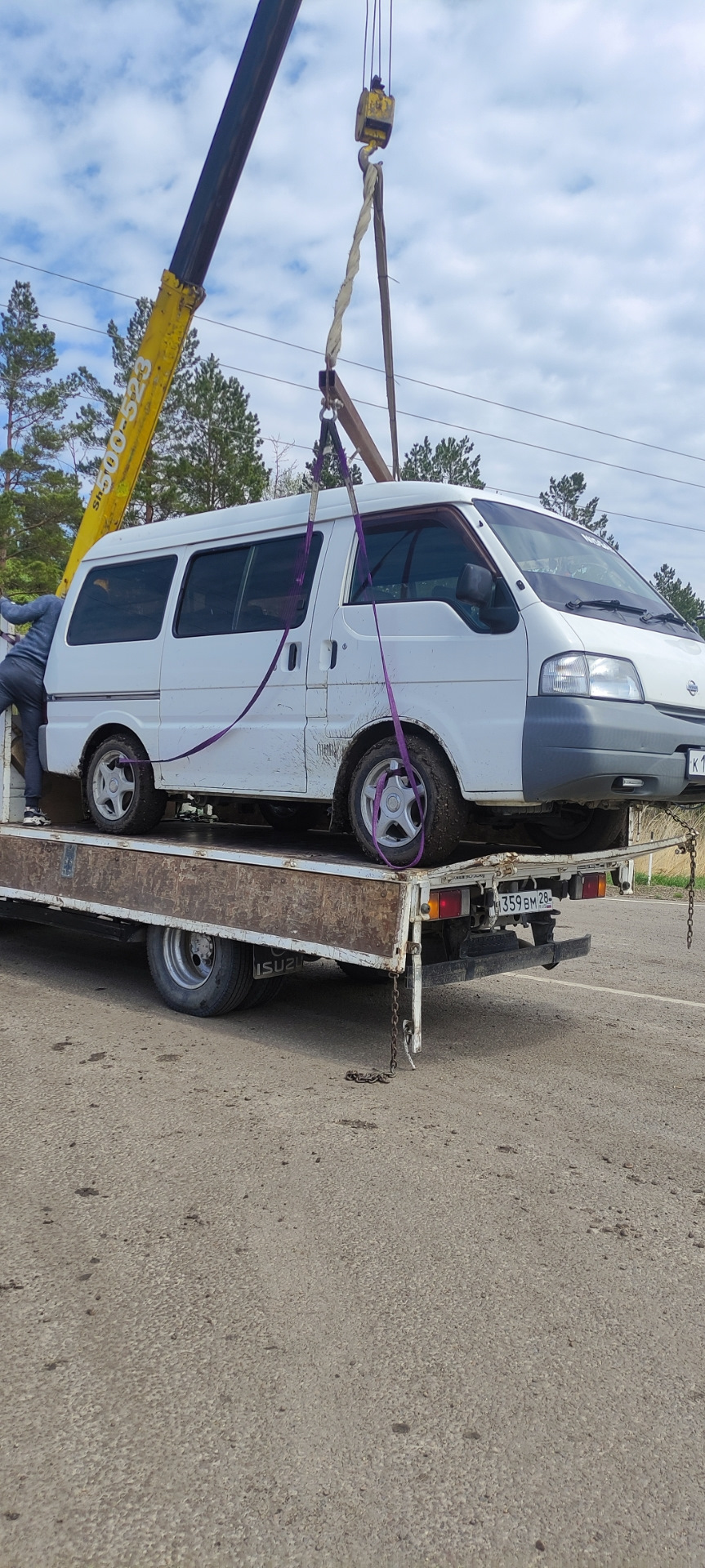 Поездка на рыбалку, пробитие поддона акпп — Nissan Vanette (4G), 2,2 л,  2001 года | покатушки | DRIVE2