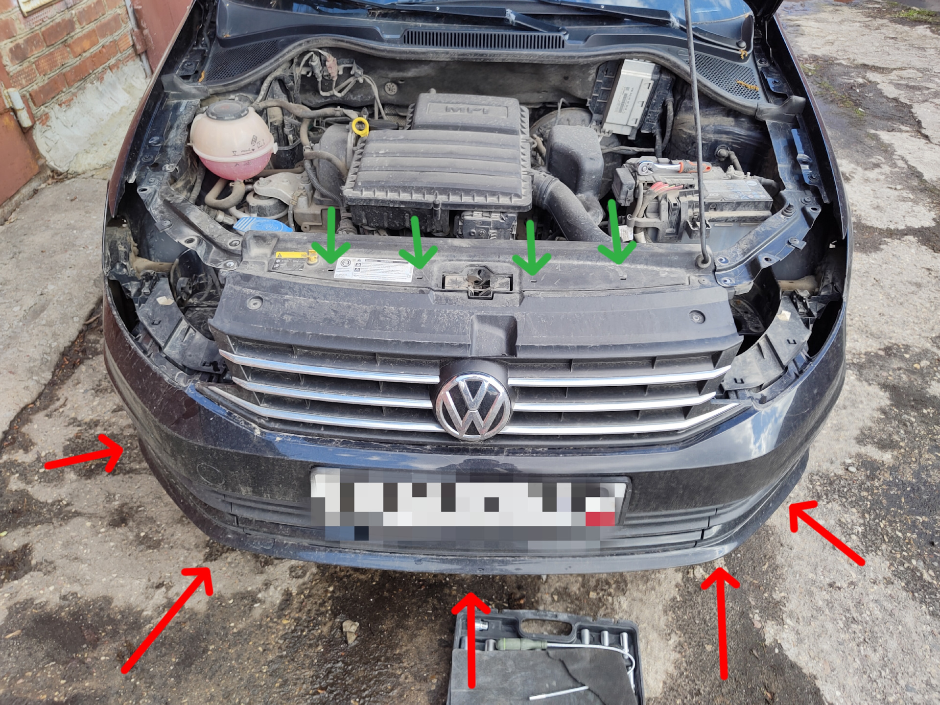 Замена телевизора (рамки радиаторов) Polo — Volkswagen Polo Sedan, 1,6 ...