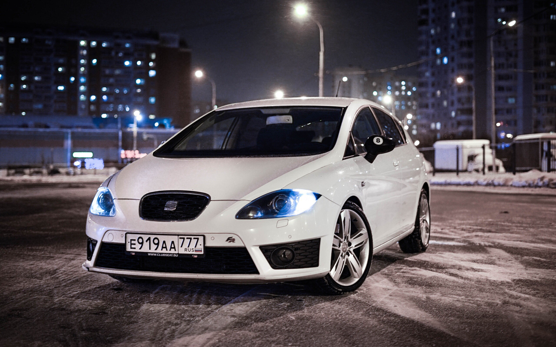 E 919. Seat Leon fr 2011. Seat Leon fr 2. Seat Leon 2 stance. Seat Leon 2 занижение.