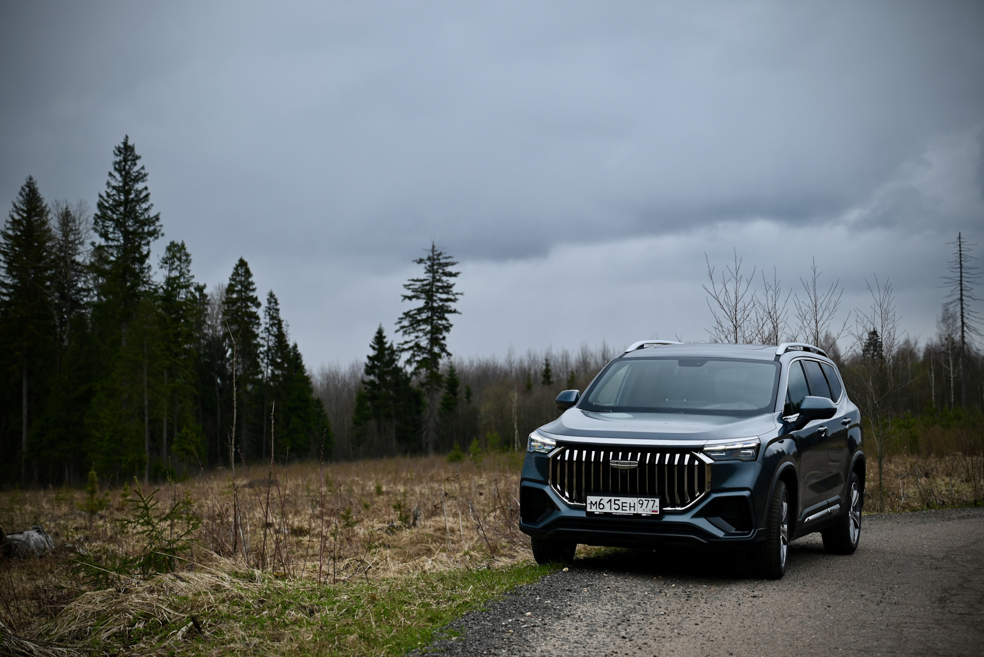 Geely Okavango. То ли минивэн, то ли кроссовер. Зато было чему удивиться —  «Тест-драйвы» на DRIVE2