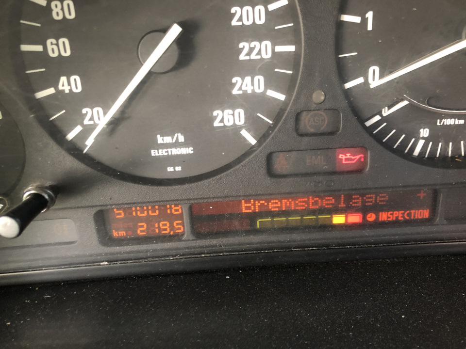 Фото в бортжурнале BMW 5 series (E34)
