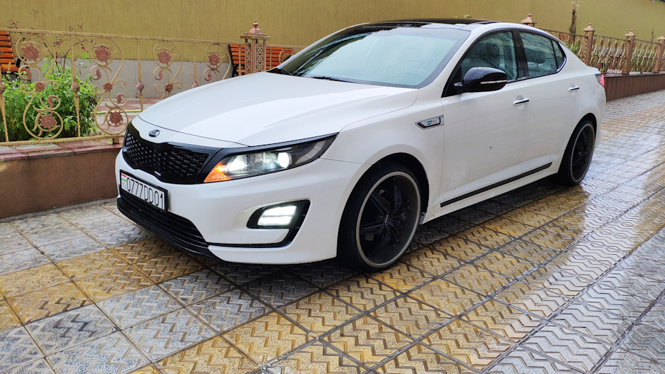 Kia Optima Hybrid Drive2