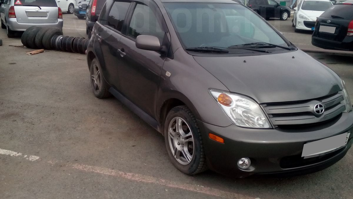 Toyota Scion xa 2004