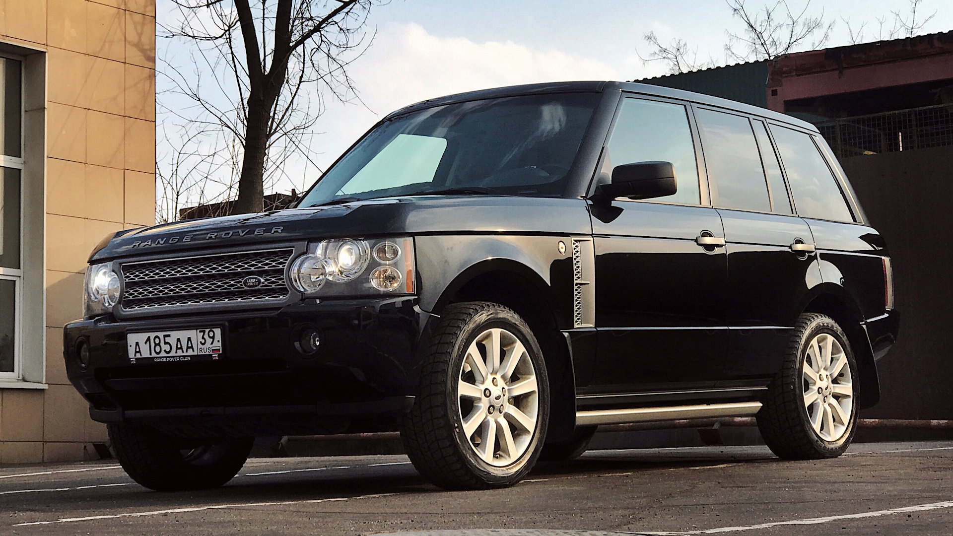 Land Rover Range Rover (3G) 4.2 бензиновый 2008 | Английский Квадрат на  DRIVE2