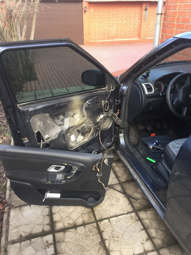 Проблемы со стеклоподъемниками — Skoda Fabia Mk2, 1,2 л, 2009 года ...