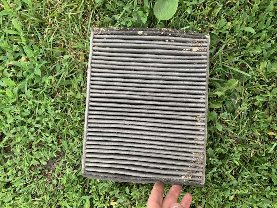 Не думал что на салонном фильтре накатаю столько букв) — Volvo V40 ...