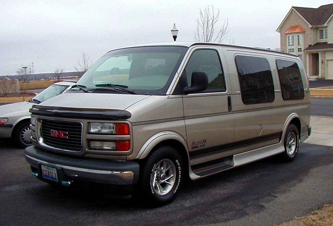 Фургон GMC Savana